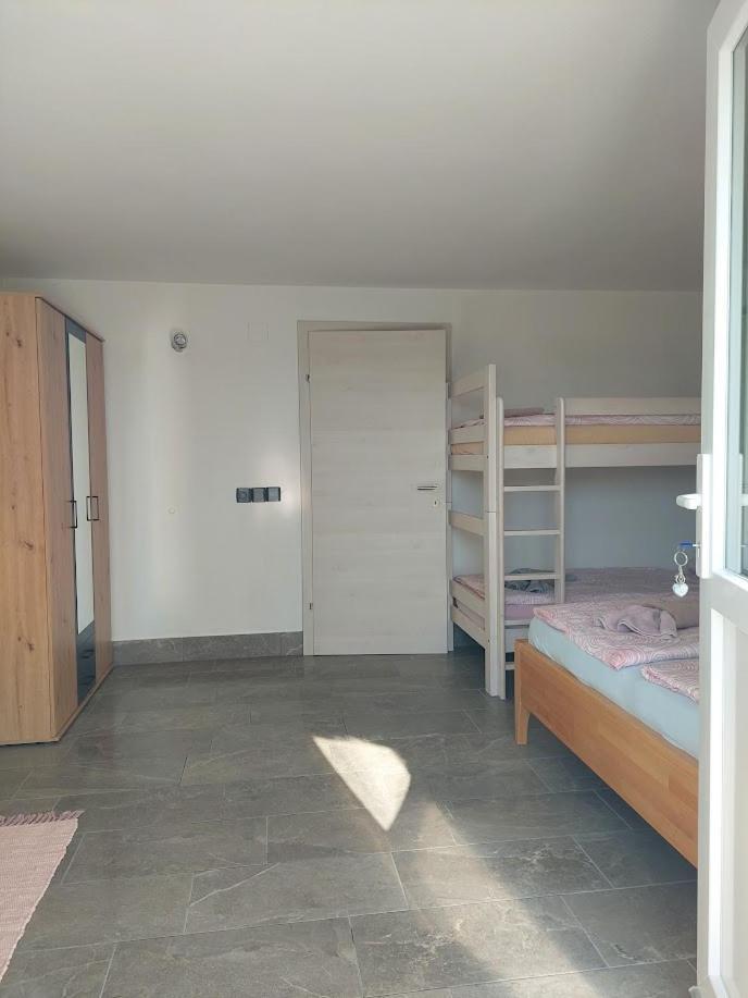 Apartma Zirovnik Apartment Cerklje na Gorenjskem