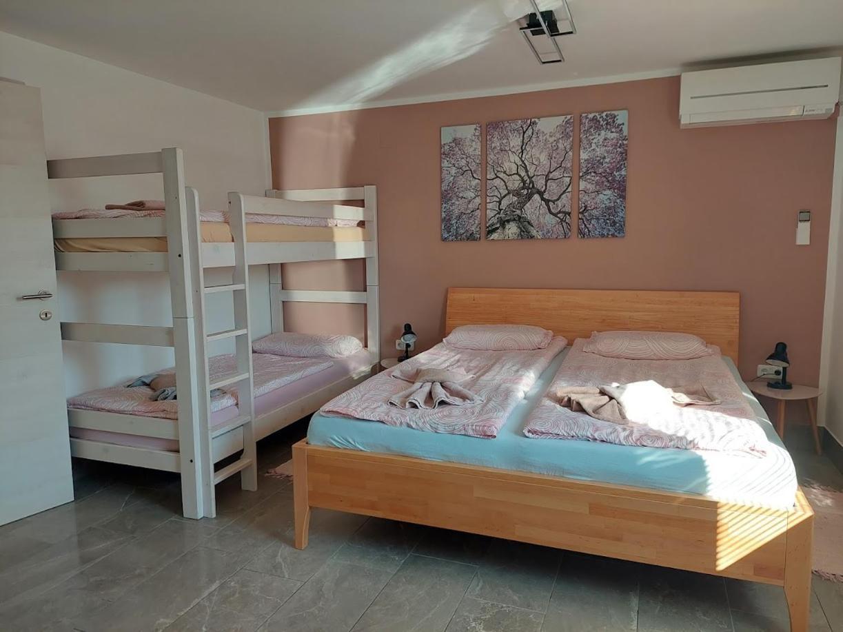 Apartma Zirovnik * Cerklje na Gorenjskem